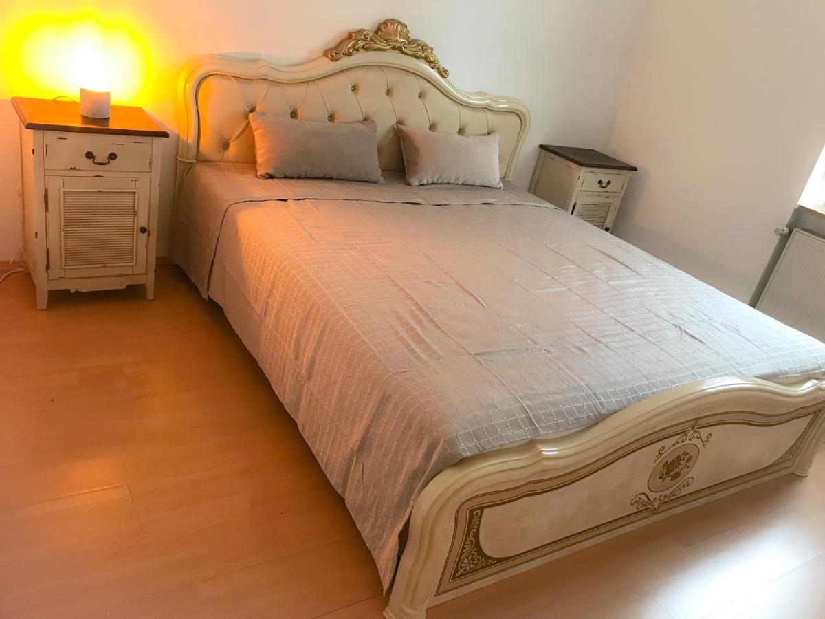 "Casa20200" 2 X Apartments Je 150Qm Fuer Business, Familien, Gruppen, Handwerker 15Min Von Berlin, Erdbeerhof, Outlet B5, 5Min Vom See Falkensee !! 2 Apartment Each 150Qm For Business , Families 15Min From Berlin!! Екстериор снимка