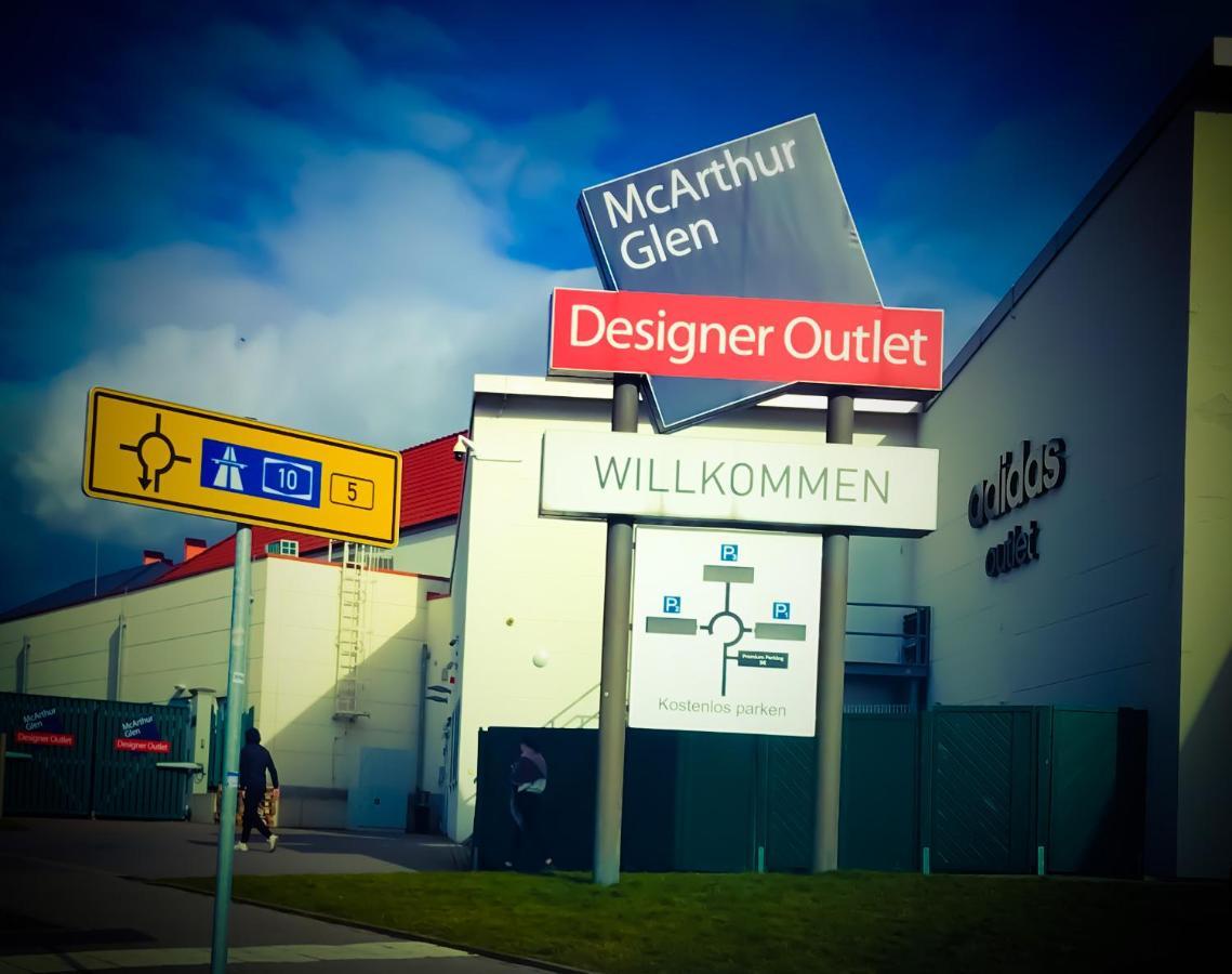 "Casa20200" 2 X Apartments Je 150Qm Fuer Business, Familien, Gruppen, Handwerker 15Min Von Berlin, Erdbeerhof, Outlet B5, 5Min Vom See Falkensee !! 2 Apartment Each 150Qm For Business , Families 15Min From Berlin!! Екстериор снимка