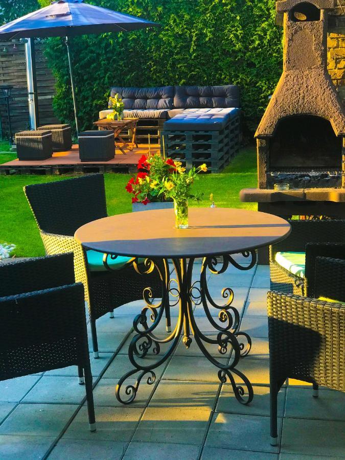 "Casa20200" 2 X Apartments Je 150Qm Fuer Business, Familien, Gruppen, Handwerker 15Min Von Berlin, Erdbeerhof, Outlet B5, 5Min Vom See Falkensee !! 2 Apartment Each 150Qm For Business , Families 15Min From Berlin!! Екстериор снимка