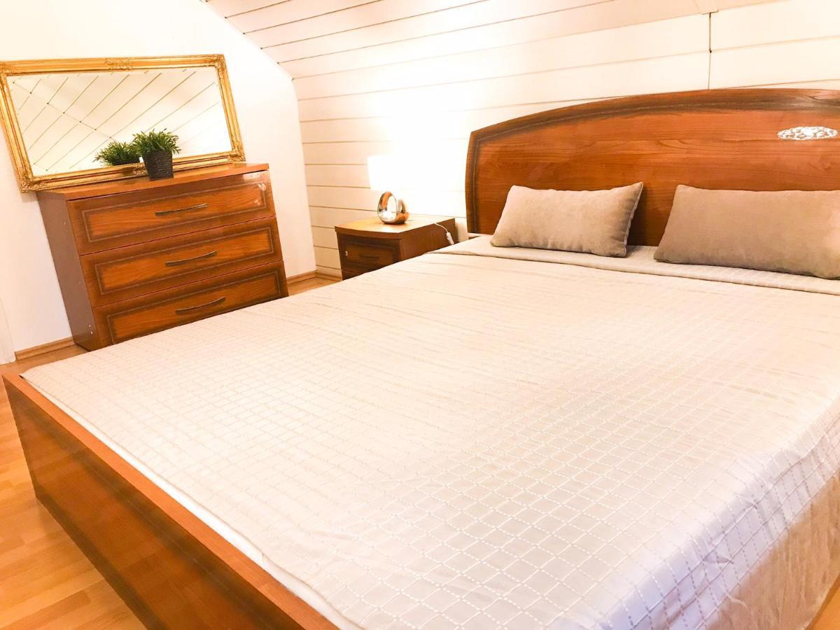 "Casa20200" 2 X Apartments Je 150Qm Fuer Business, Familien, Gruppen, Handwerker 15Min Von Berlin, Erdbeerhof, Outlet B5, 5Min Vom See Falkensee !! 2 Apartment Each 150Qm For Business , Families 15Min From Berlin!! Екстериор снимка