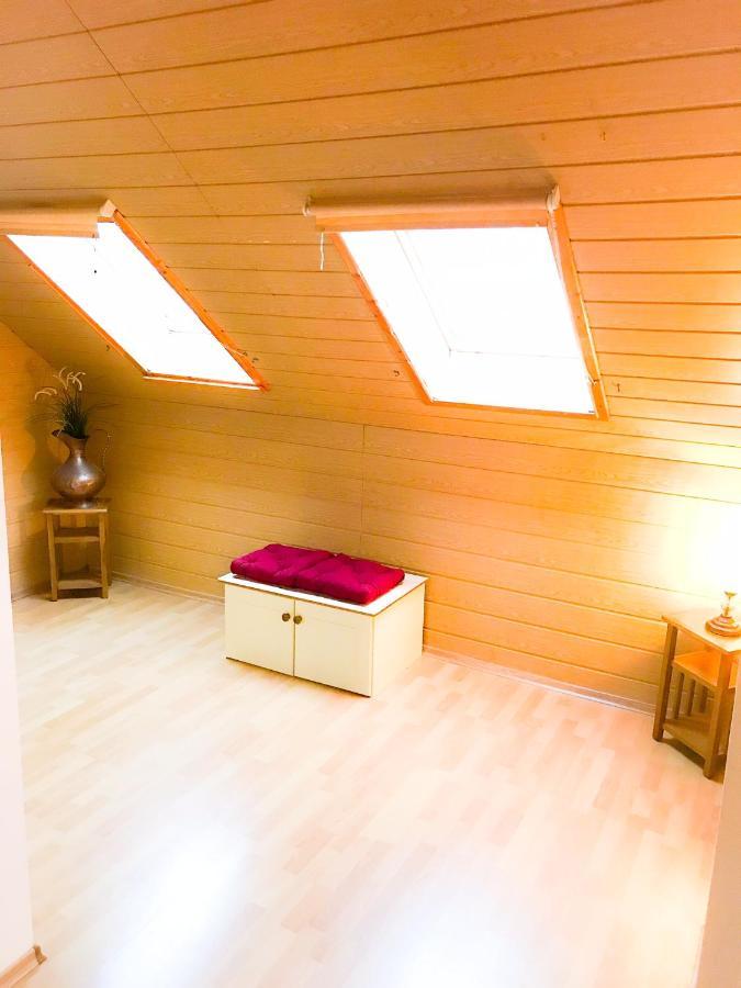 "Casa20200" 2 X Apartments Je 150Qm Fuer Business, Familien, Gruppen, Handwerker 15Min Von Berlin, Erdbeerhof, Outlet B5, 5Min Vom See Falkensee !! 2 Apartment Each 150Qm For Business , Families 15Min From Berlin!! Екстериор снимка