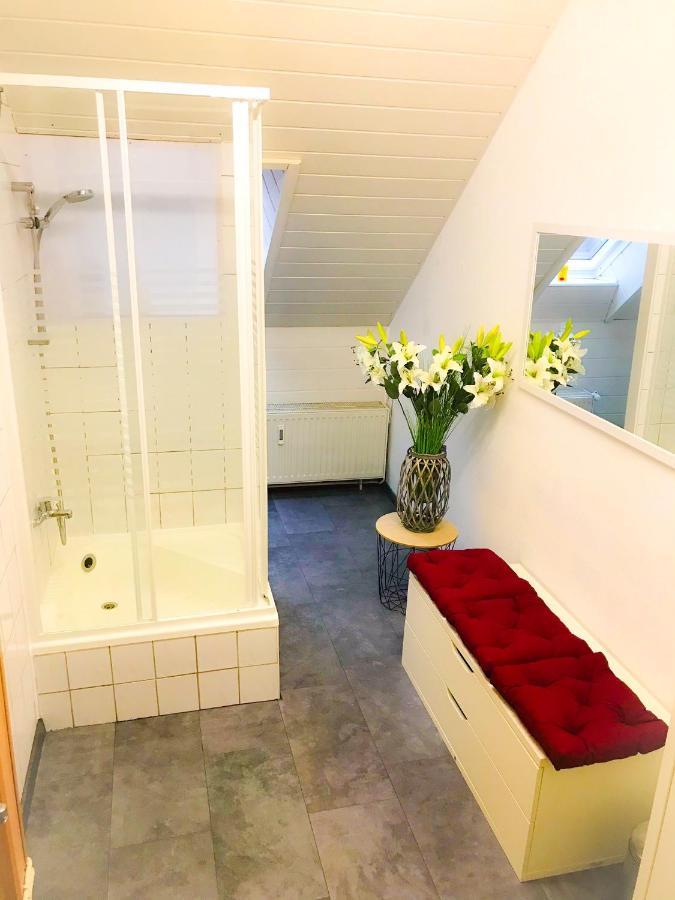 "Casa20200" 2 X Apartments Je 150Qm Fuer Business, Familien, Gruppen, Handwerker 15Min Von Berlin, Erdbeerhof, Outlet B5, 5Min Vom See Falkensee !! 2 Apartment Each 150Qm For Business , Families 15Min From Berlin!! Екстериор снимка