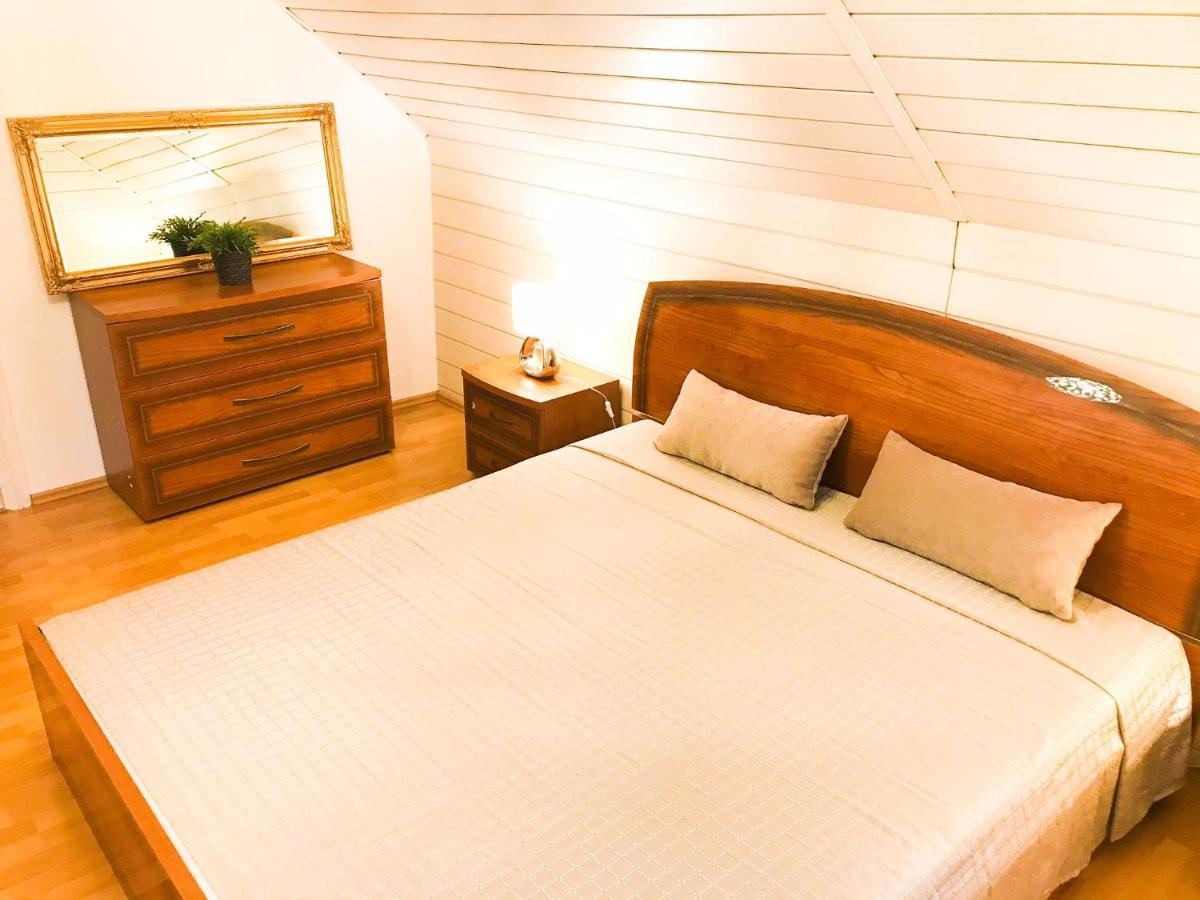 "Casa20200" 2 X Apartments Je 150Qm Fuer Business, Familien, Gruppen, Handwerker 15Min Von Berlin, Erdbeerhof, Outlet B5, 5Min Vom See Falkensee !! 2 Apartment Each 150Qm For Business , Families 15Min From Berlin!! Екстериор снимка