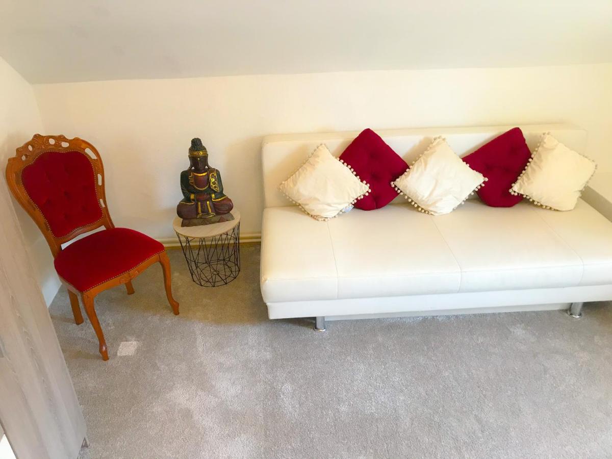 "Casa20200" 2 X Apartments Je 150Qm Fuer Business, Familien, Gruppen, Handwerker 15Min Von Berlin, Erdbeerhof, Outlet B5, 5Min Vom See Falkensee !! 2 Apartment Each 150Qm For Business , Families 15Min From Berlin!! Екстериор снимка