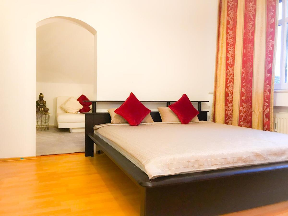 "Casa20200" 2 X Apartments Je 150Qm Fuer Business, Familien, Gruppen, Handwerker 15Min Von Berlin, Erdbeerhof, Outlet B5, 5Min Vom See Falkensee !! 2 Apartment Each 150Qm For Business , Families 15Min From Berlin!! Екстериор снимка