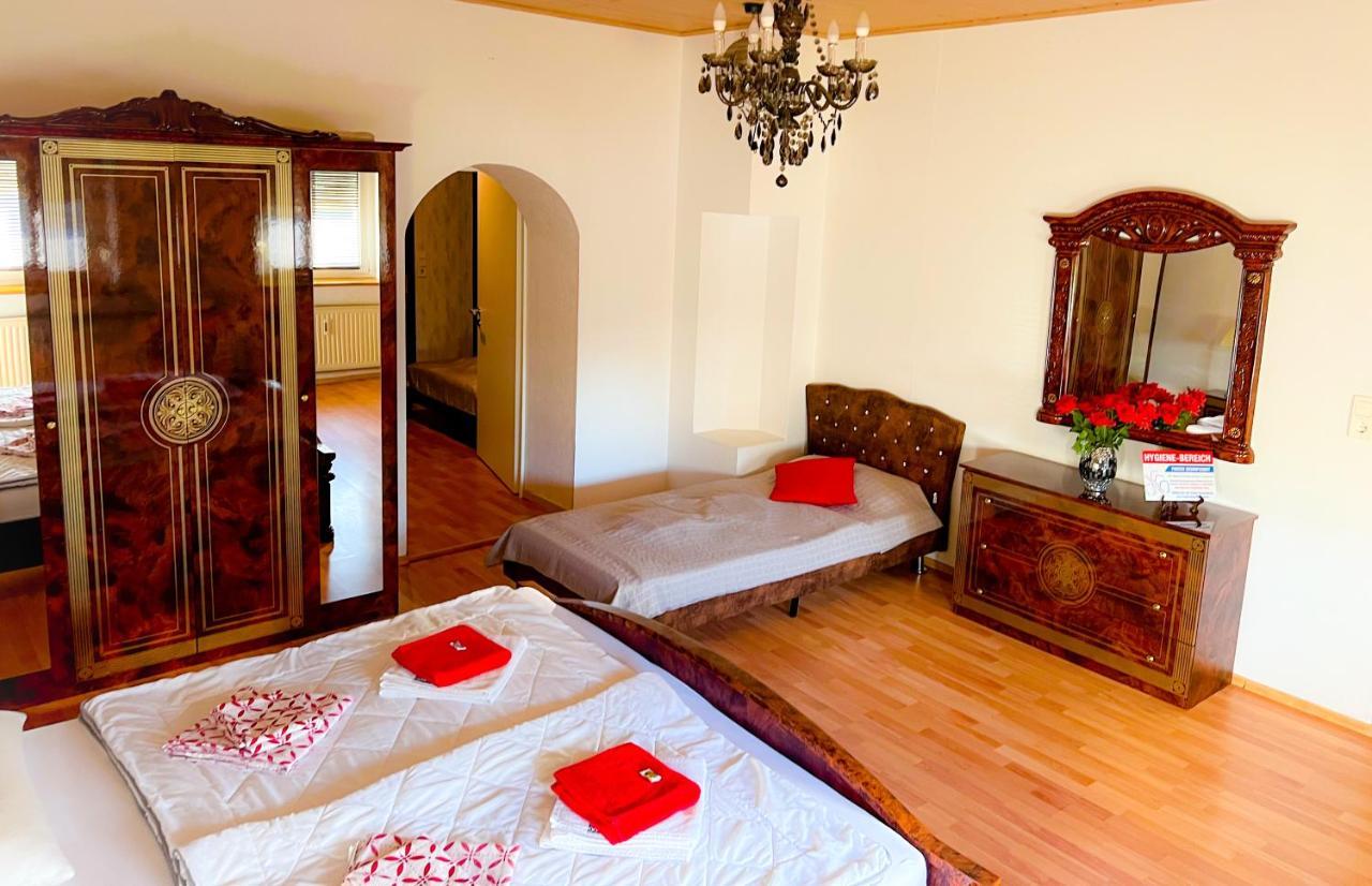 "Casa20200" 2 X Apartments Je 150Qm Fuer Business, Familien, Gruppen, Handwerker 15Min Von Berlin, Erdbeerhof, Outlet B5, 5Min Vom See Falkensee !! 2 Apartment Each 150Qm For Business , Families 15Min From Berlin!! Екстериор снимка